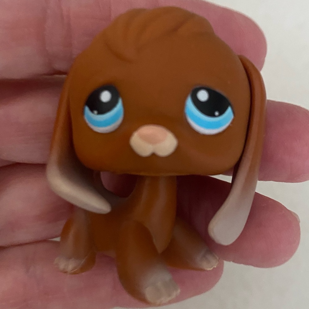 Littlest Pet Shop Brown Beagle Dog Retired